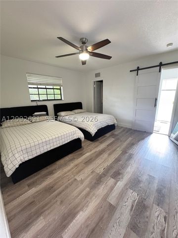 1711 N 47th Ave, Hollywood, FL 33021