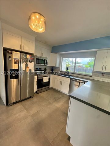 1711 N 47th Ave, Hollywood, FL 33021