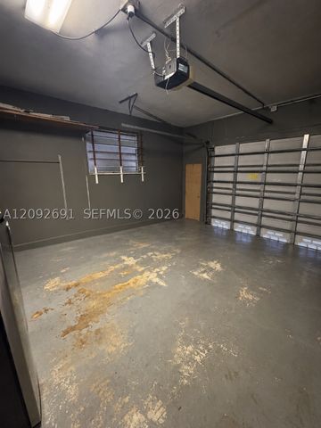 1711 N 47th Ave, Hollywood, FL 33021