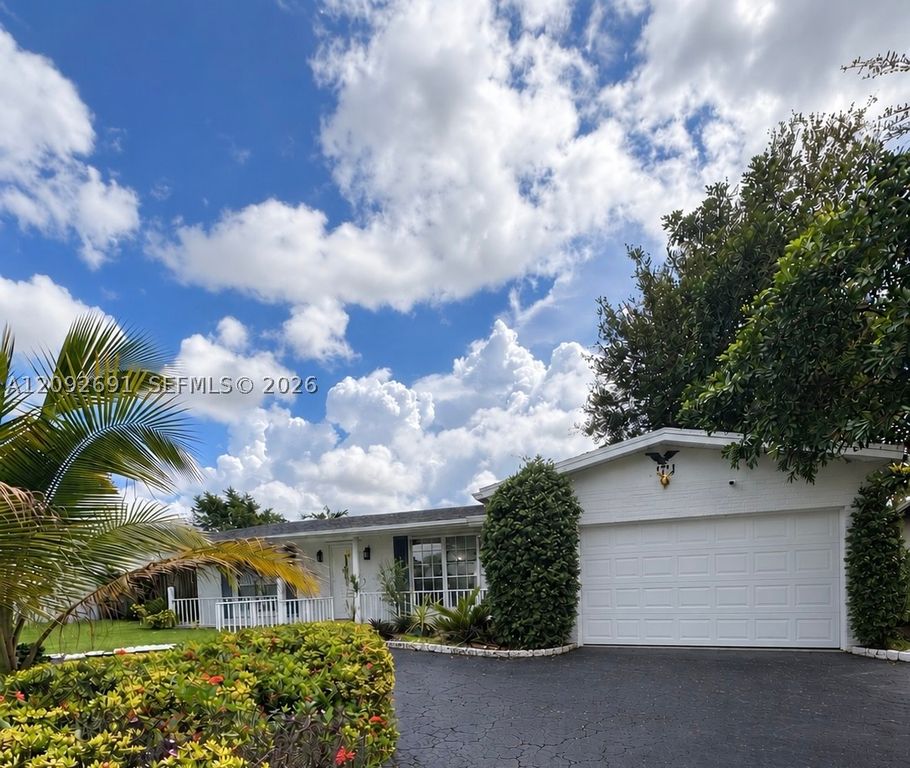 1711 N 47th Ave, Hollywood, FL 33021
