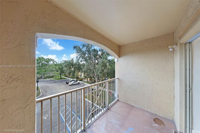 5570 NW 61st Street 930, Coconut Creek, FL 33073