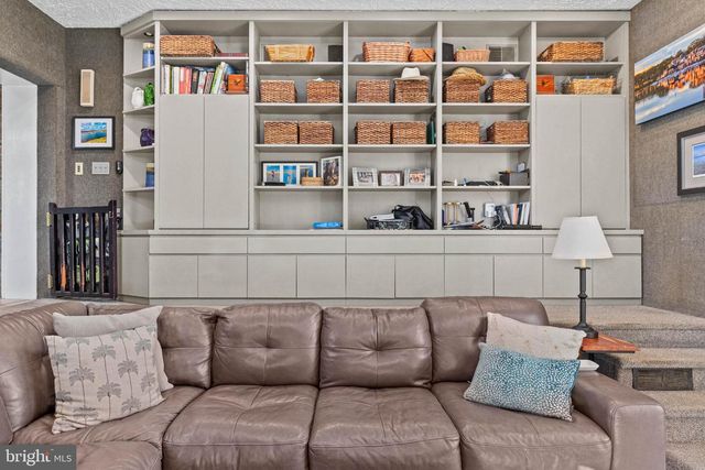 1432 NOBLE RD, Rydal, PA 19046