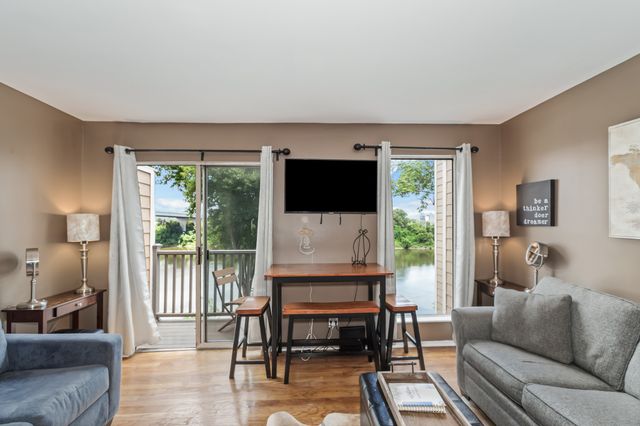 1028 1st Ave, N, Nashville, TN 37201