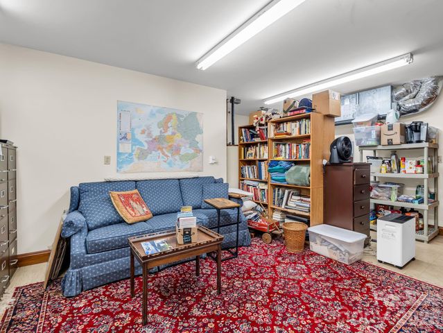 15 Ravenwood Drive, Fletcher, NC 28732