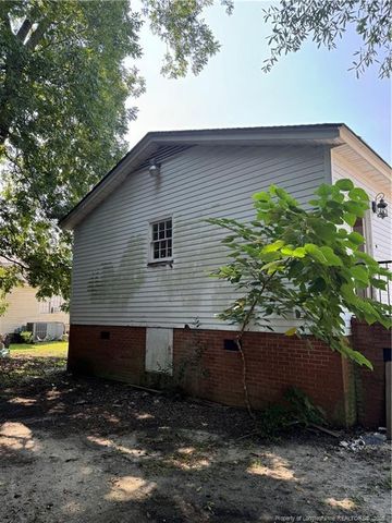 504 W Broad Street, Dunn, NC 28334