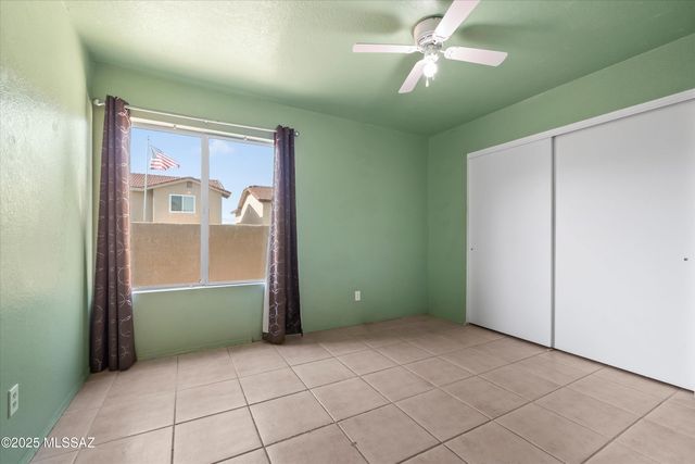 4703 W Gatehinge Court, Tucson, AZ 85741