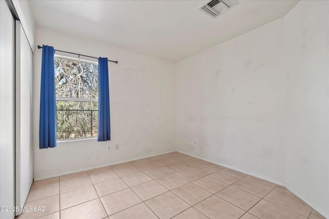 4703 W Gatehinge Court, Tucson, AZ 85741