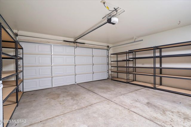 4703 W Gatehinge Court, Tucson, AZ 85741