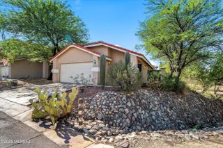 4703 W Gatehinge Court, Tucson, AZ 85741