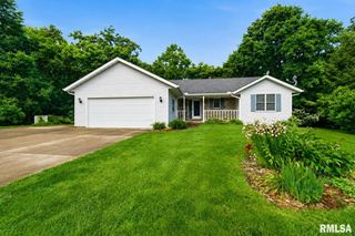 120 HOLLANDS GROVE Lane, Washington, IL 61571