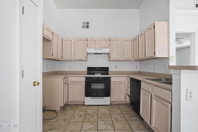 12248 VIA GRANADA Drive, El Paso, TX 79936