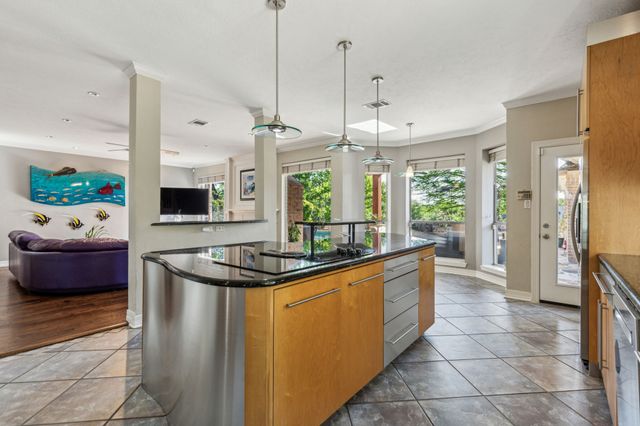 645 Oak Hill Drive, Southlake, TX 76092