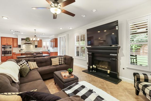 9679 Early Light Way, Elk Grove, CA 95624