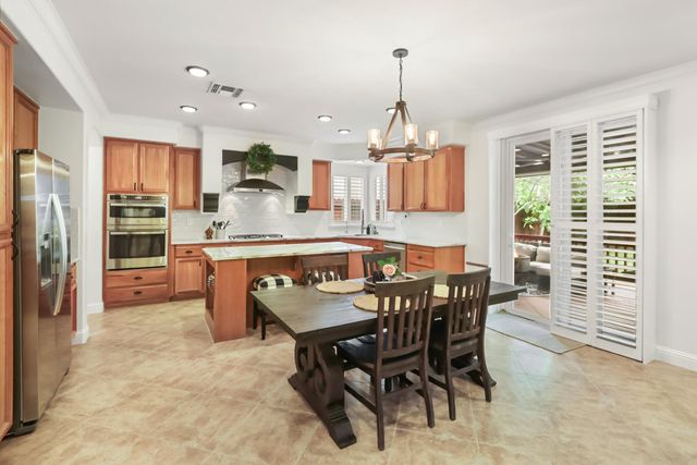 9679 Early Light Way, Elk Grove, CA 95624