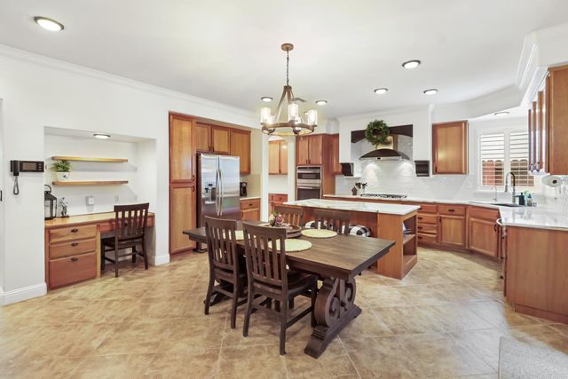 9679 Early Light Way, Elk Grove, CA 95624