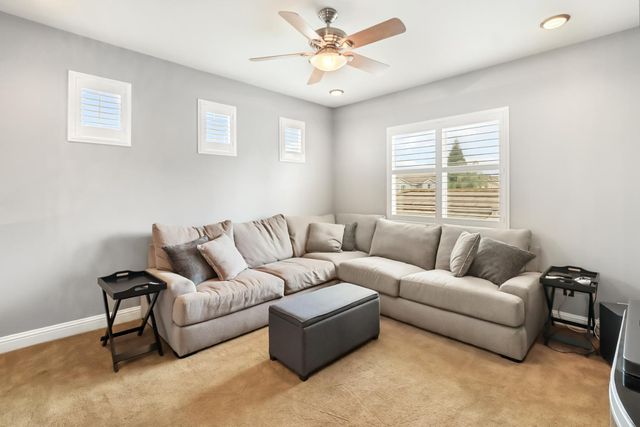 9679 Early Light Way, Elk Grove, CA 95624