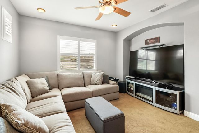 9679 Early Light Way, Elk Grove, CA 95624