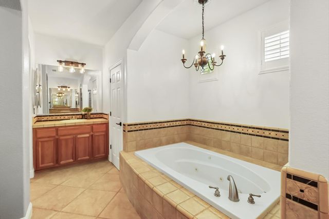 9679 Early Light Way, Elk Grove, CA 95624