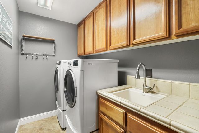 9679 Early Light Way, Elk Grove, CA 95624