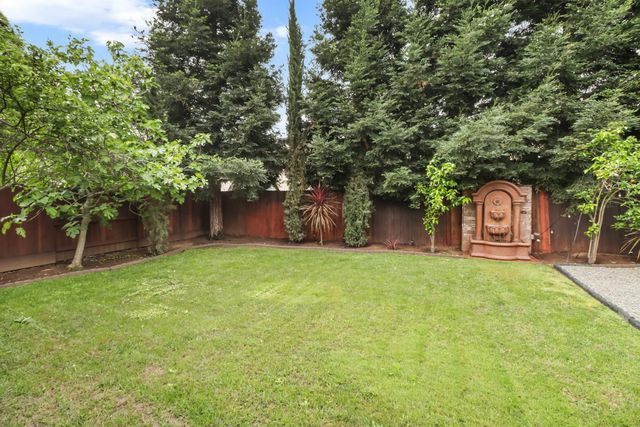 9679 Early Light Way, Elk Grove, CA 95624