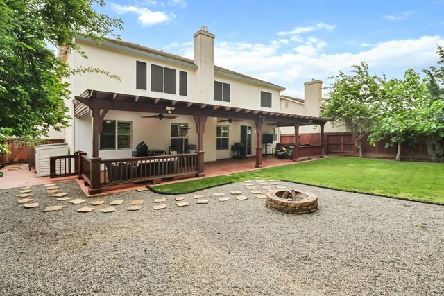 9679 Early Light Way, Elk Grove, CA 95624