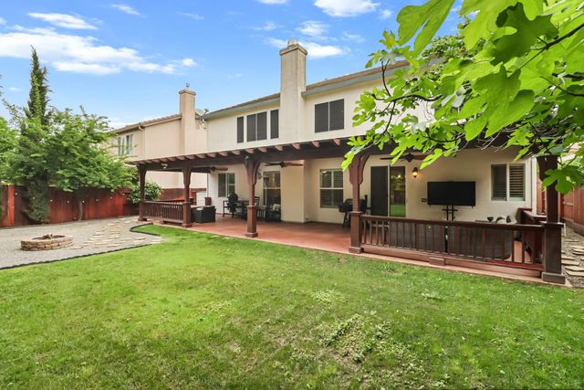 9679 Early Light Way, Elk Grove, CA 95624