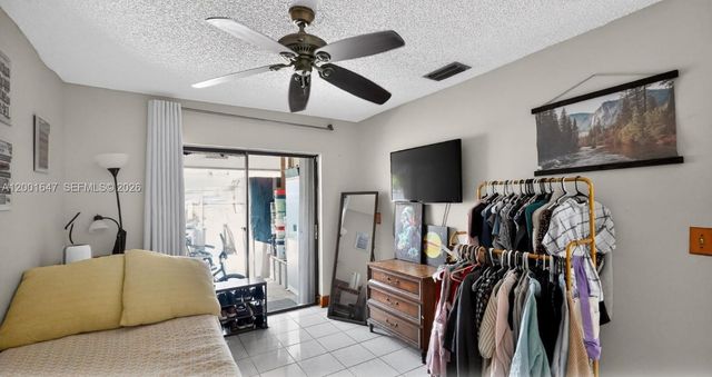 7010 SW 103rd Pl, Miami, FL 33173