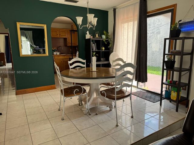7010 SW 103rd Pl, Miami, FL 33173