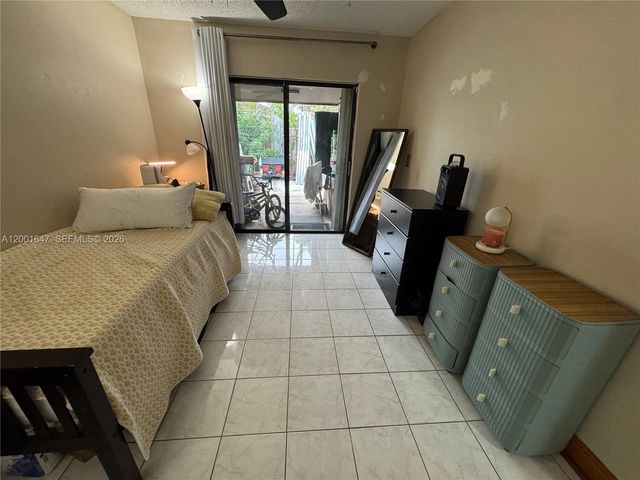 7010 SW 103rd Pl, Miami, FL 33173