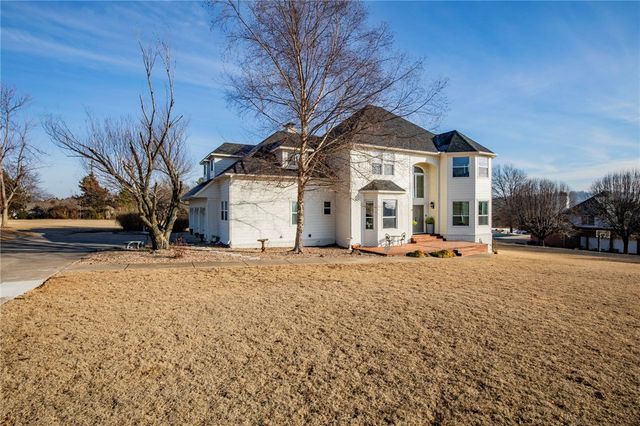 4302 Ashley Lane, Fayetteville, AR 72701