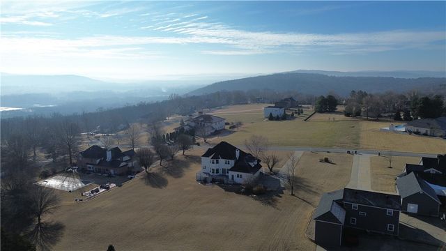 4302 Ashley Lane, Fayetteville, AR 72701