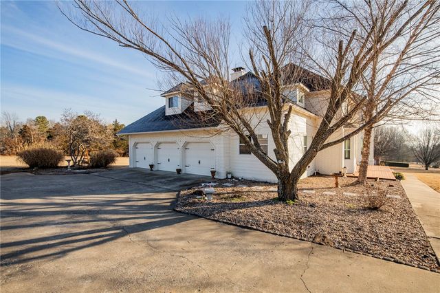 4302 Ashley Lane, Fayetteville, AR 72701