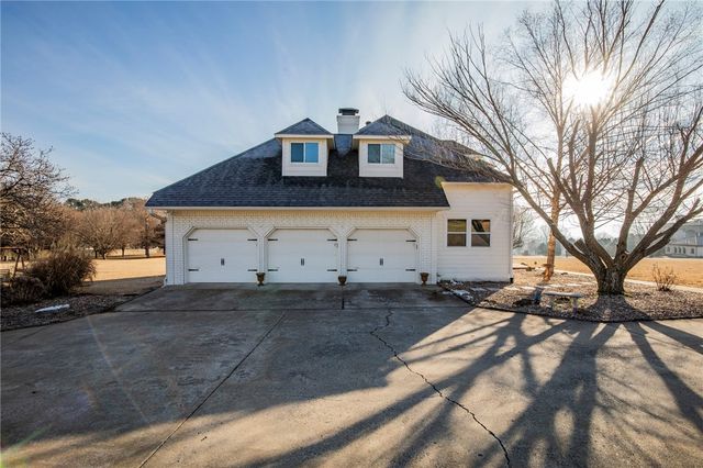 4302 Ashley Lane, Fayetteville, AR 72701