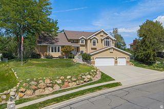 11602 S HICKORY VALLEY DR, Sandy, UT 84092