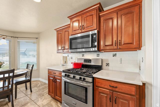 3942 N 2650 W, Farr West, UT 84404