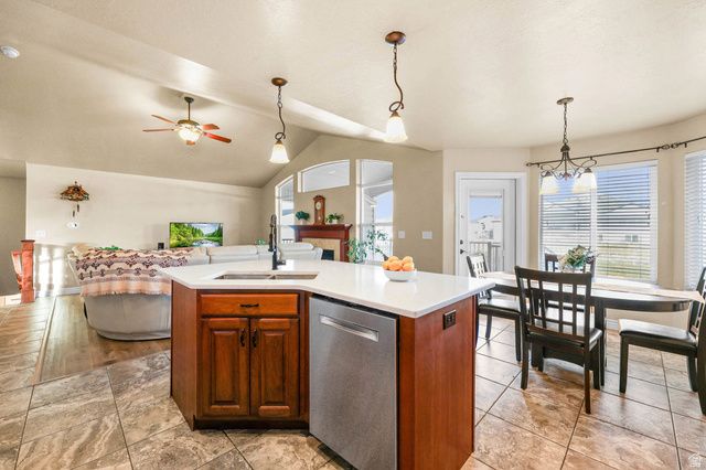 3942 N 2650 W, Farr West, UT 84404