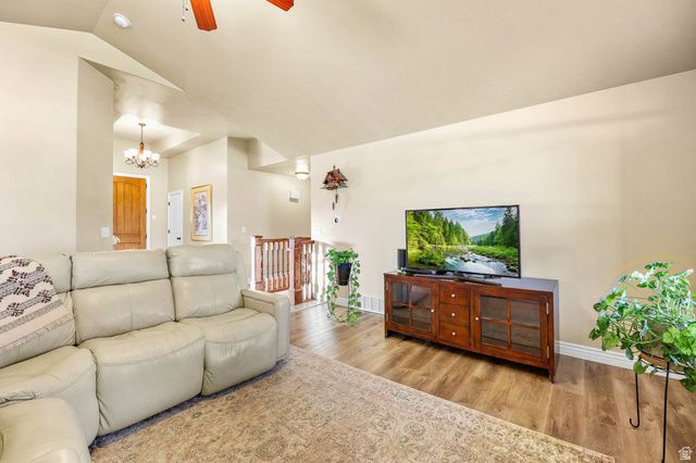 3942 N 2650 W, Farr West, UT 84404