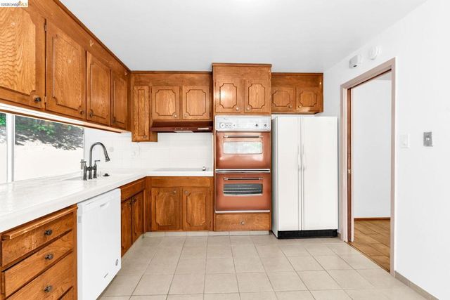 1011 Morello Ave, Martinez, CA 94553