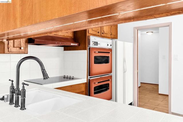 1011 Morello Ave, Martinez, CA 94553