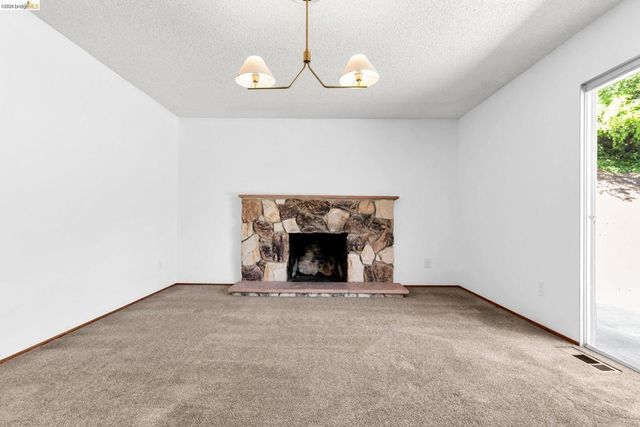 1011 Morello Ave, Martinez, CA 94553