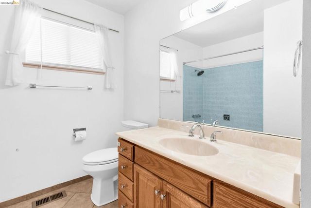 1011 Morello Ave, Martinez, CA 94553
