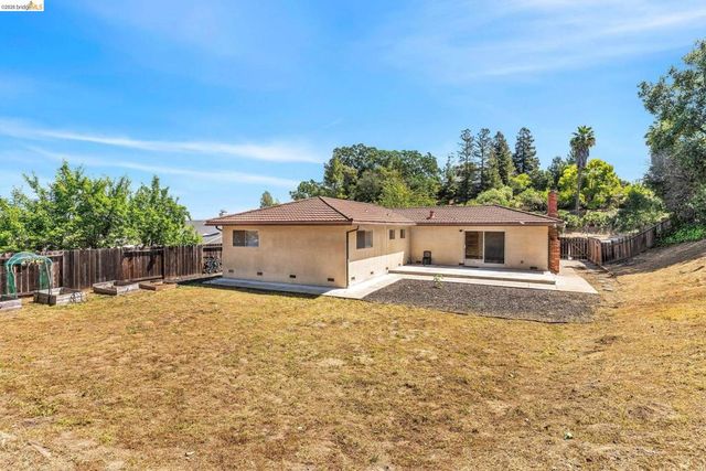 1011 Morello Ave, Martinez, CA 94553