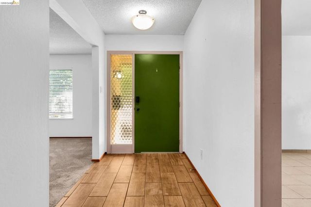 1011 Morello Ave, Martinez, CA 94553