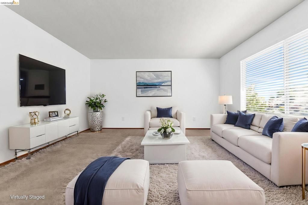 Image 10 of property listing at 1011 Morello Ave, Martinez, CA 94553