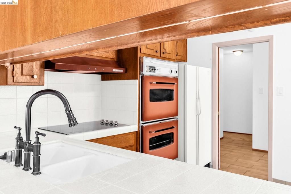 Image 15 of property listing at 1011 Morello Ave, Martinez, CA 94553