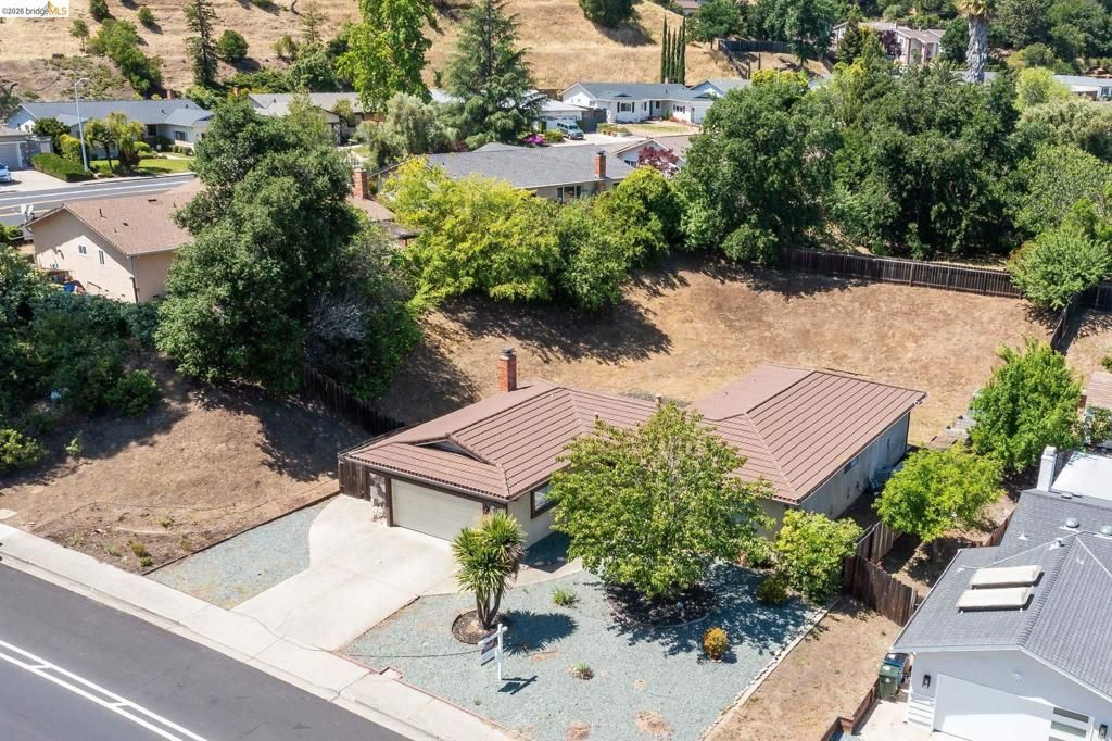 Image 45 of property listing at 1011 Morello Ave, Martinez, CA 94553