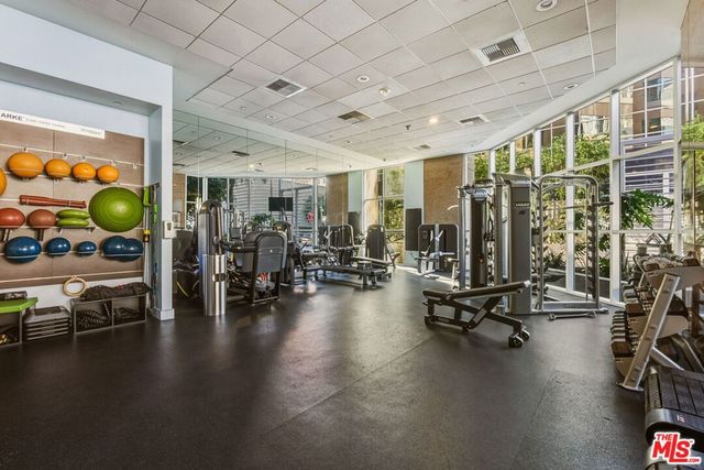 801 S Grand Avenue 1306, Los Angeles, CA 90017