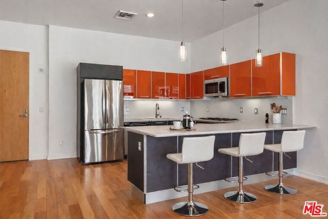 801 S Grand Avenue 1306, Los Angeles, CA 90017