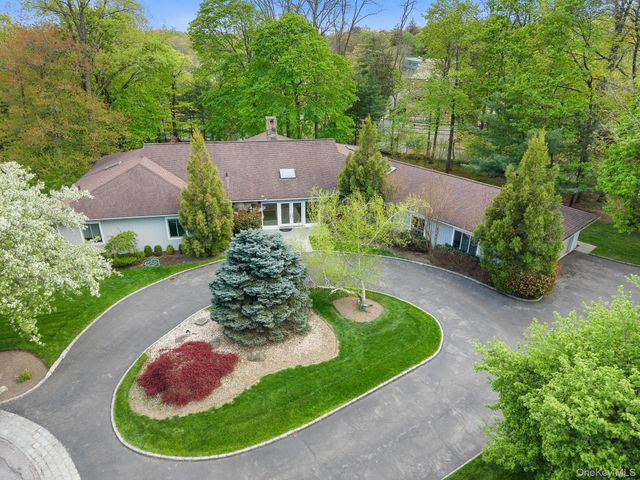 4 Mohican Trail, Scarsdale, NY 10583