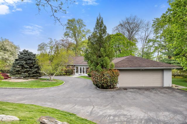 4 Mohican Trail, Scarsdale, NY 10583